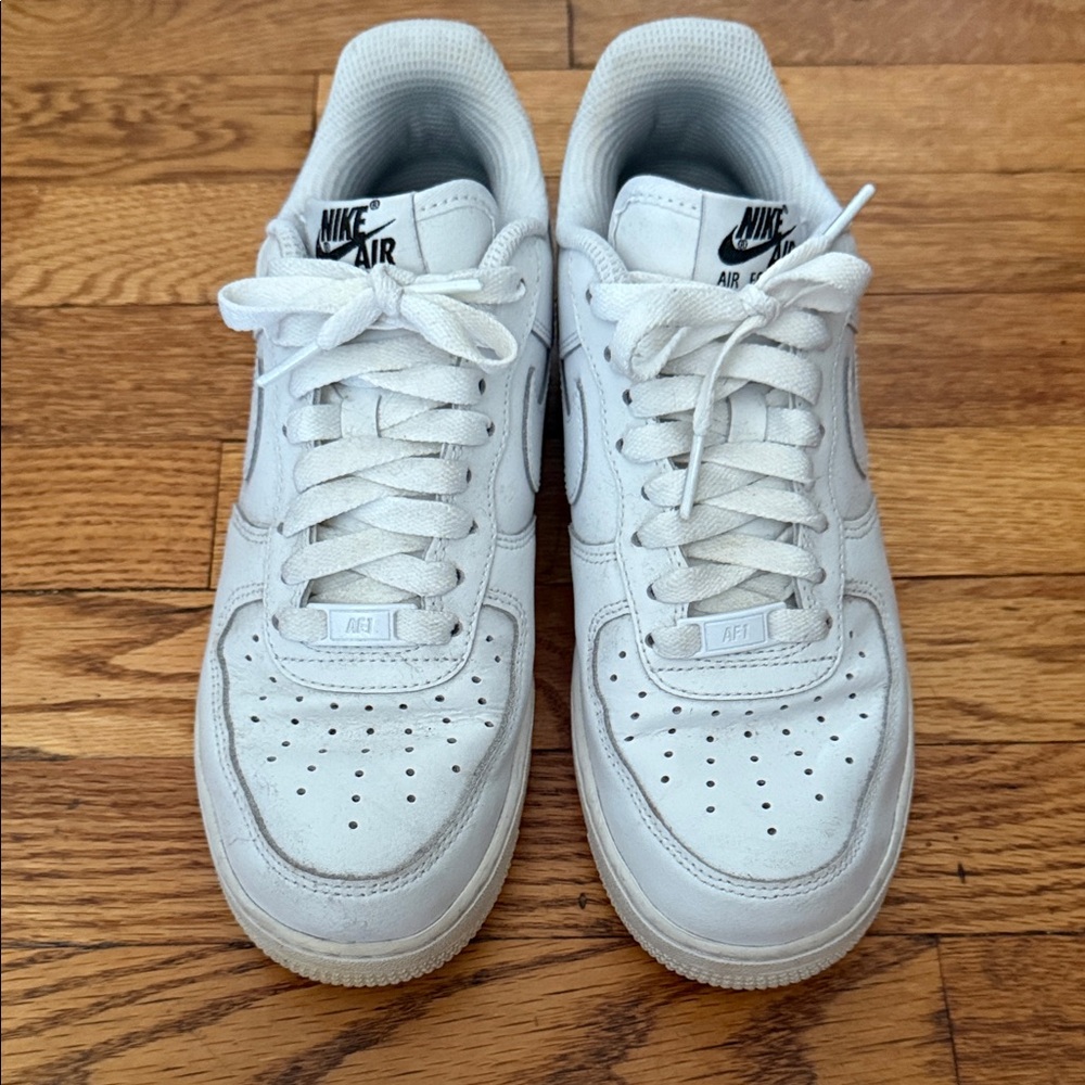 Nike Air Force 1 White Leather Shoes Women’s 7.5